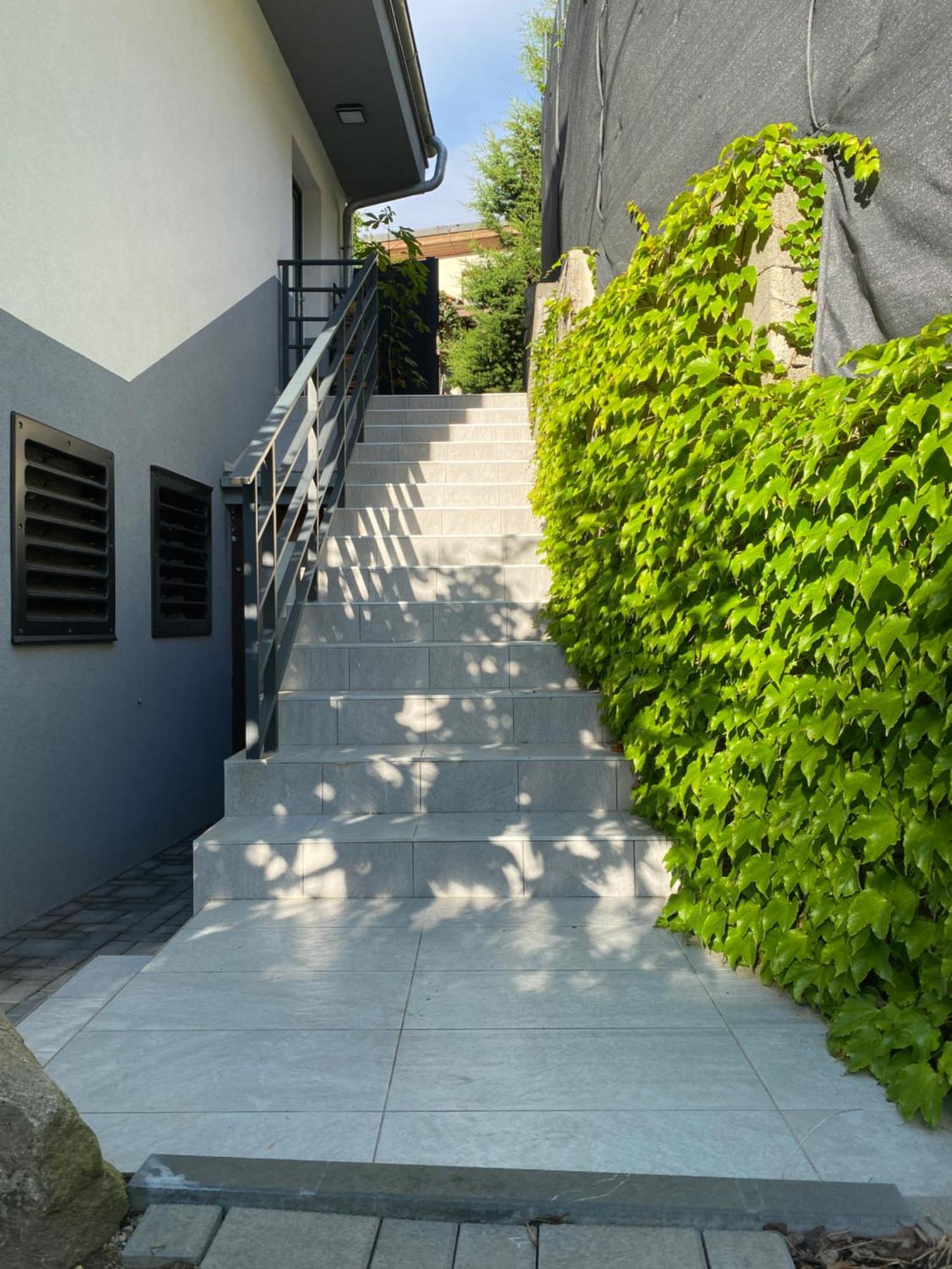 Rosemary Apartment Bratislava Exterior foto